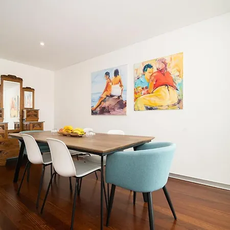 Floor In Center By Morna Homes Funchal (Madeira)